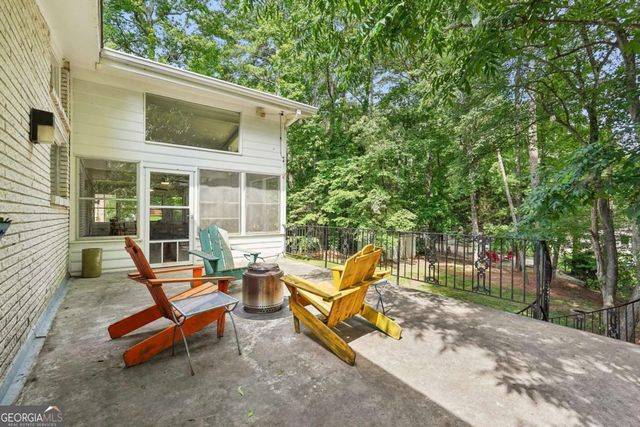 2018 Glacier Drive, Stone Mountain, GA 30087