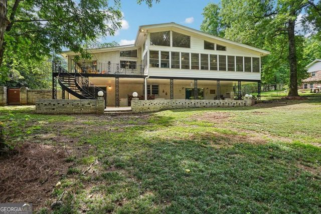2018 Glacier Drive, Stone Mountain, GA 30087