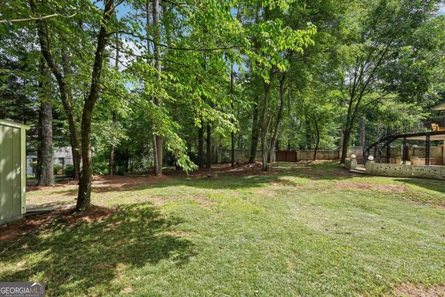 2018 Glacier Drive, Stone Mountain, GA 30087