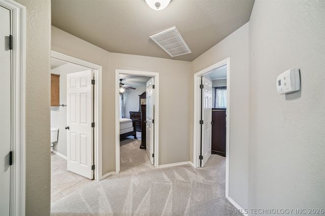 535 S Chickasaw Avenue, Claremore, OK 74017