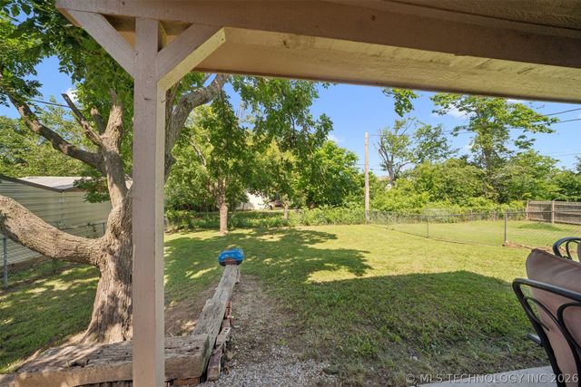 535 S Chickasaw Avenue, Claremore, OK 74017