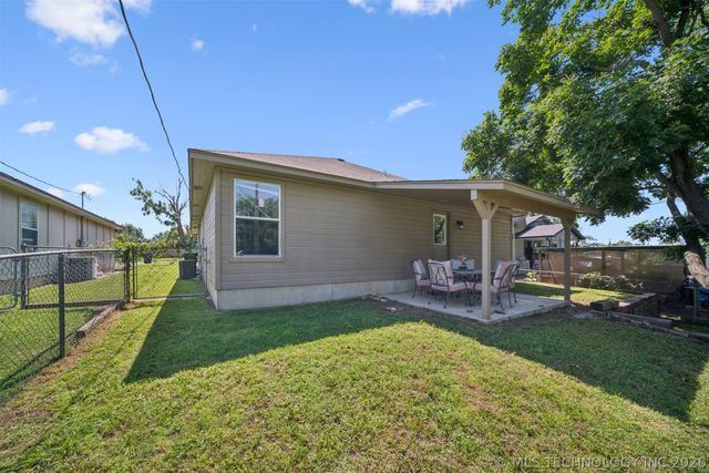535 S Chickasaw Avenue, Claremore, OK 74017