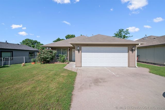 535 S Chickasaw Avenue, Claremore, OK 74017