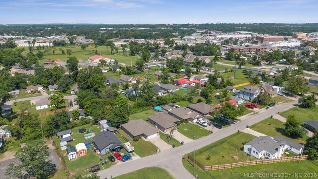 535 S Chickasaw Avenue, Claremore, OK 74017