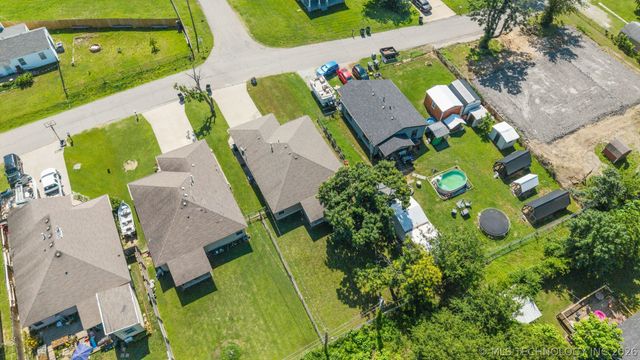 535 S Chickasaw Avenue, Claremore, OK 74017