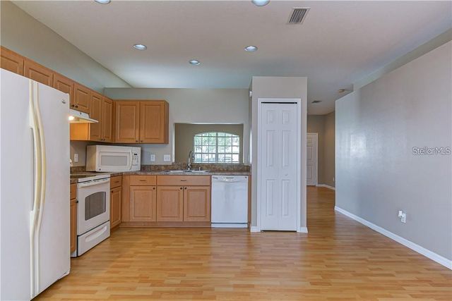 4732 RED PINE WAY, Wesley Chapel, FL 33545