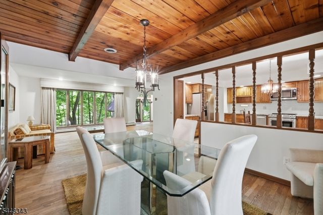21 Duynecrest Rd, Montville Twp., NJ 07082