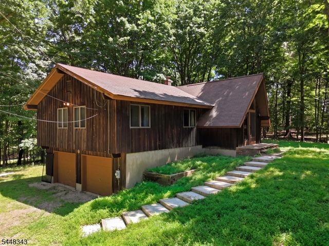 21 Duynecrest Rd, Montville Twp., NJ 07082