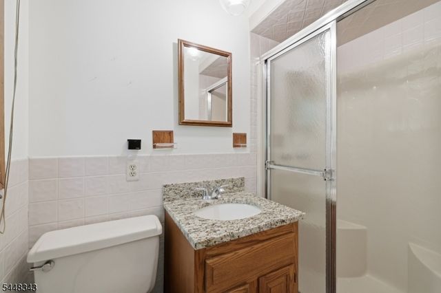 21 Duynecrest Rd, Montville Twp., NJ 07082