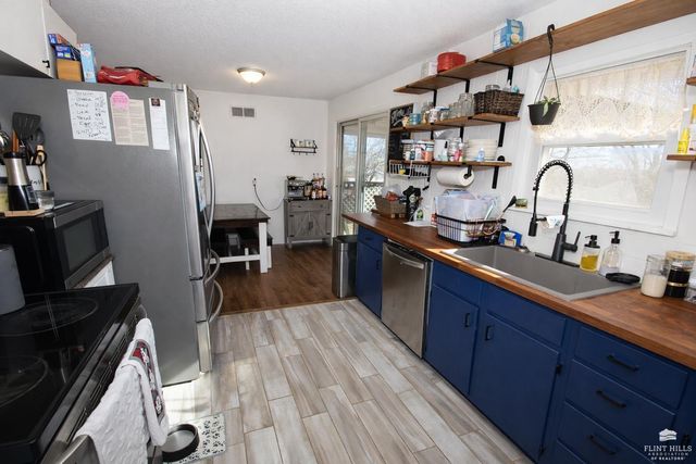 1117 St Marys Road, Junction City, KS 66441