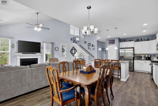 2572 Kingsfield Street, Mount Pleasant, SC 29466