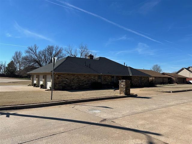 901 W Park Lane, Kingfisher, OK 73750
