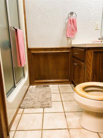 901 W Park Lane, Kingfisher, OK 73750