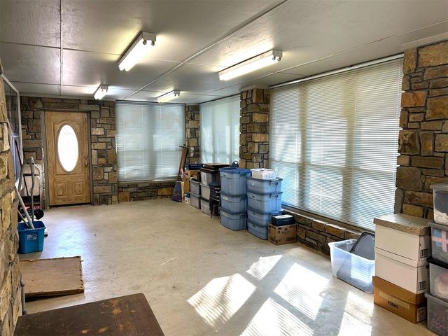 901 W Park Lane, Kingfisher, OK 73750