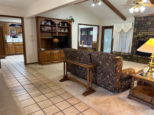 901 W Park Lane, Kingfisher, OK 73750