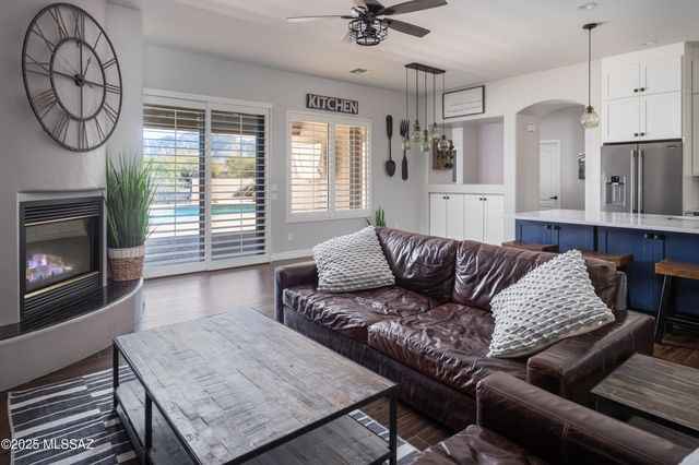 11880 N Thornbush Drive, Oro Valley, AZ 85737