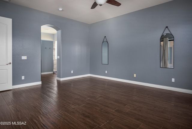 11880 N Thornbush Drive, Oro Valley, AZ 85737