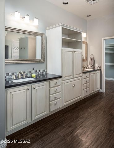 11880 N Thornbush Drive, Oro Valley, AZ 85737