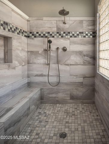 11880 N Thornbush Drive, Oro Valley, AZ 85737