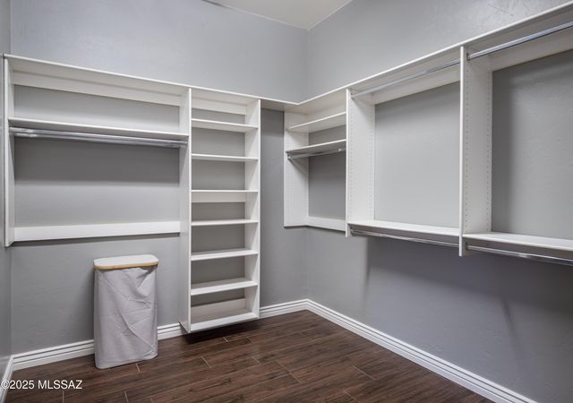 11880 N Thornbush Drive, Oro Valley, AZ 85737