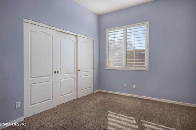 11880 N Thornbush Drive, Oro Valley, AZ 85737