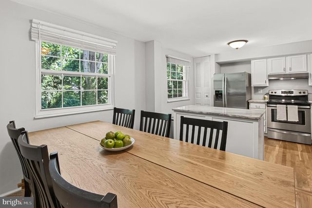2814 RAYMOND CT, Falls Church, VA 22042