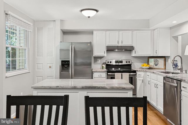 2814 RAYMOND CT, Falls Church, VA 22042