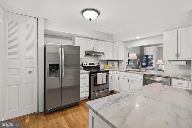 2814 RAYMOND CT, Falls Church, VA 22042