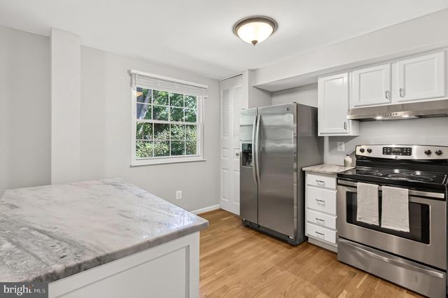 2814 RAYMOND CT, Falls Church, VA 22042