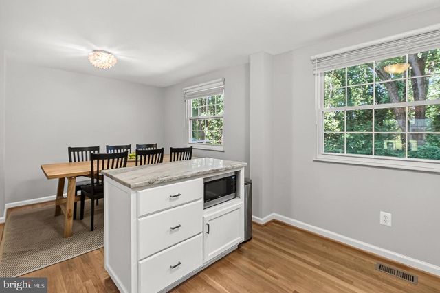 2814 RAYMOND CT, Falls Church, VA 22042