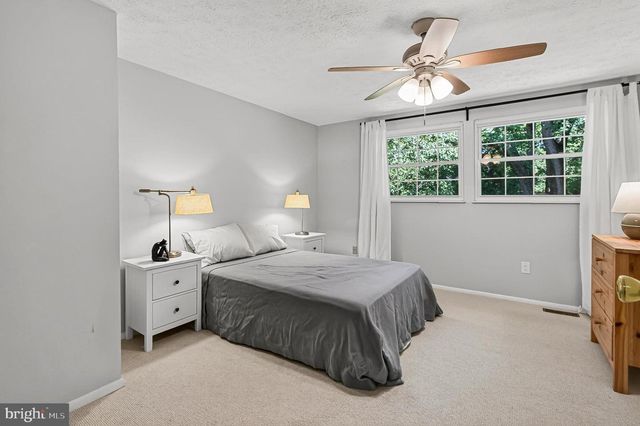 2814 RAYMOND CT, Falls Church, VA 22042