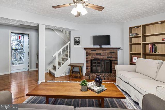 2814 RAYMOND CT, Falls Church, VA 22042