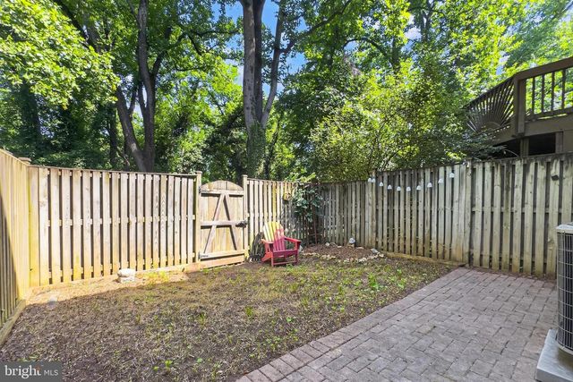2814 RAYMOND CT, Falls Church, VA 22042