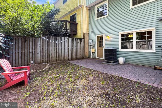 2814 RAYMOND CT, Falls Church, VA 22042