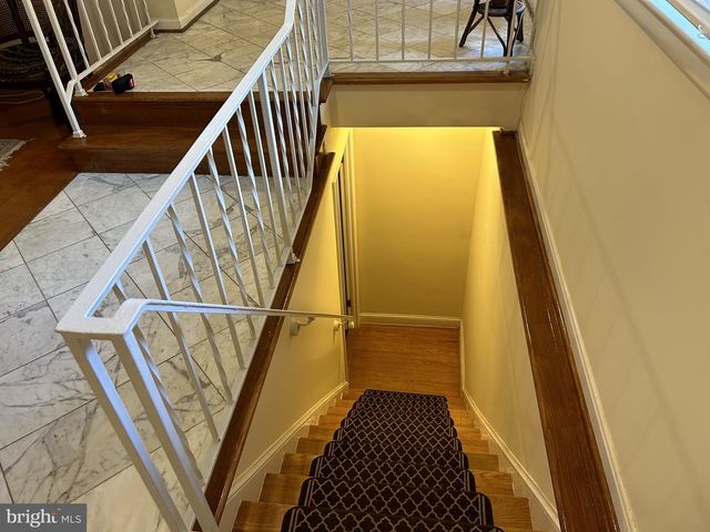 2735 S GROVE ST, Arlington, VA 22202