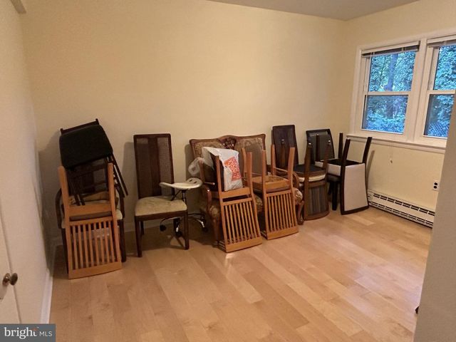 2735 S GROVE ST, Arlington, VA 22202