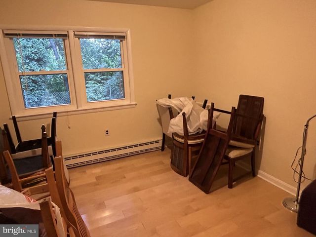 2735 S GROVE ST, Arlington, VA 22202