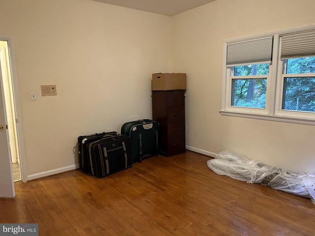 2735 S GROVE ST, Arlington, VA 22202