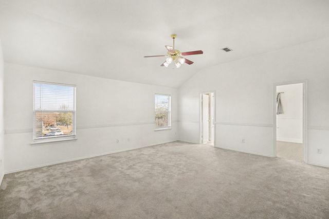 415 Hidden Ridge Drive, Burleson, TX 76028