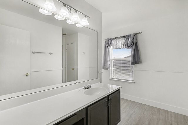 415 Hidden Ridge Drive, Burleson, TX 76028