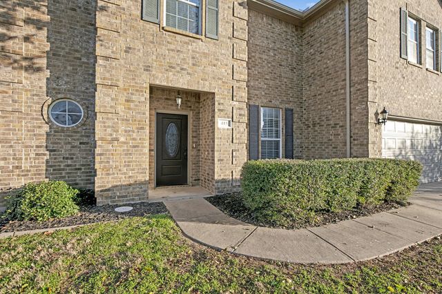 415 Hidden Ridge Drive, Burleson, TX 76028