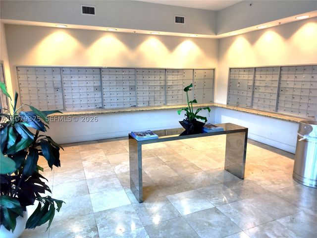 14951 Royal Oaks Ln 1006, North Miami, FL 33181