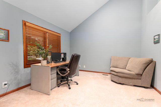 39 Wiltshire Drive, Lincolnshire, IL 60069