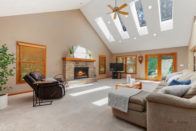39 Wiltshire Drive, Lincolnshire, IL 60069