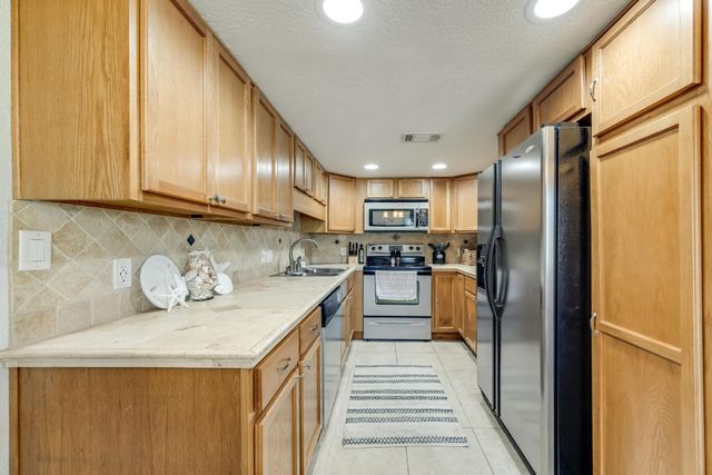 308 SW Miracle Strip Parkway, UNIT 32A, Fort Walton Beach, FL 32548
