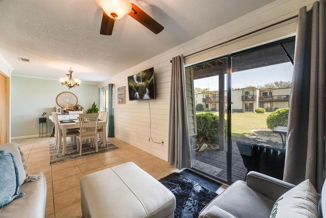 308 SW Miracle Strip Parkway, UNIT 32A, Fort Walton Beach, FL 32548