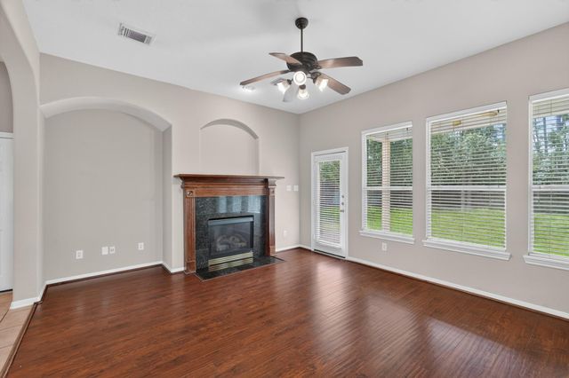 138 Zephyr Bend Place, The Woodlands, TX 77381