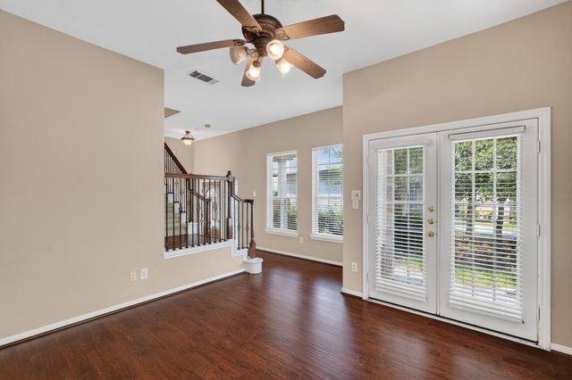 138 Zephyr Bend Place, The Woodlands, TX 77381