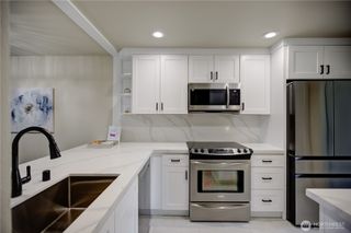 13896 NE 66th Street #586, Redmond, WA 98052