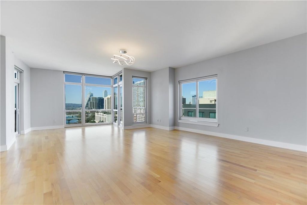603 Davis ST 1903, Austin, TX 78701